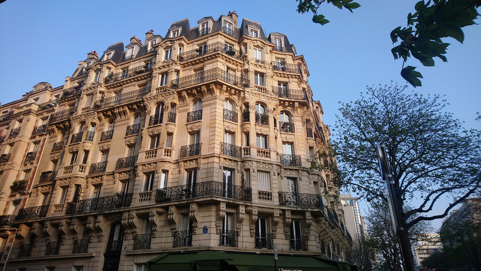 Produire des logements d’insertion au cœur de Paris : inauguration d’un logement SNL dans le 15ème arrondissement